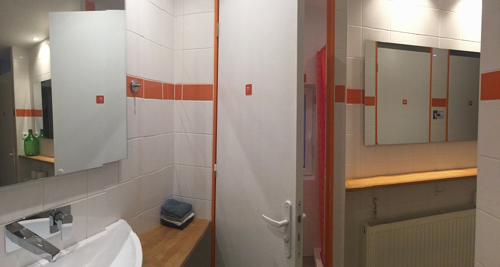 Prive sanitair bij de mini-camping